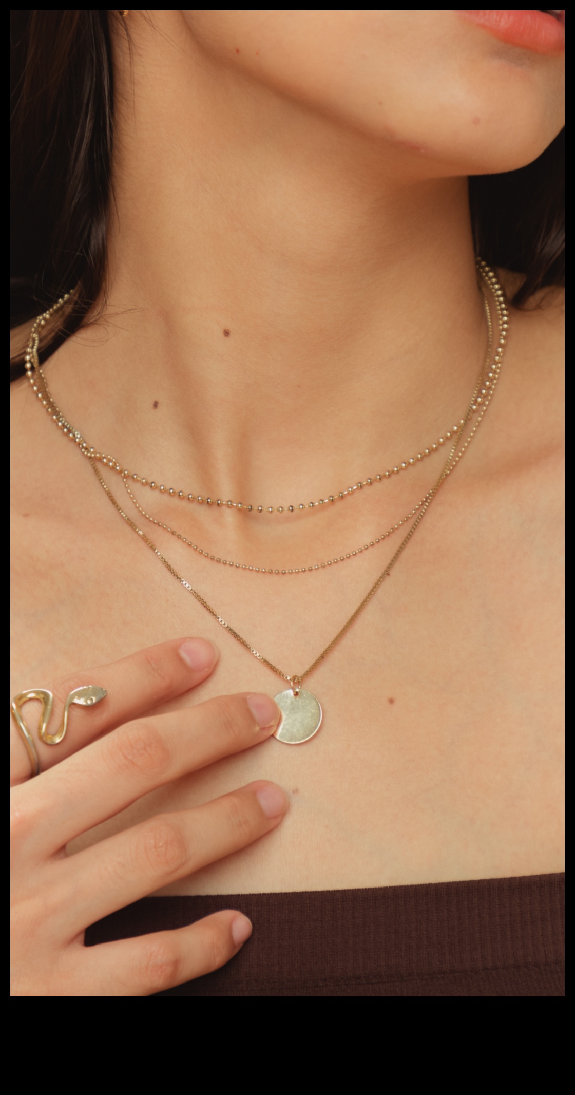 Izsmalcināta vienkāršība: minimālisma juvelierizstrādājumu paziņojumi