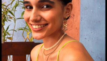 Krāšņi pārpilnība: izbaudiet mūsu kaklarotu izvēles ekstravaganci