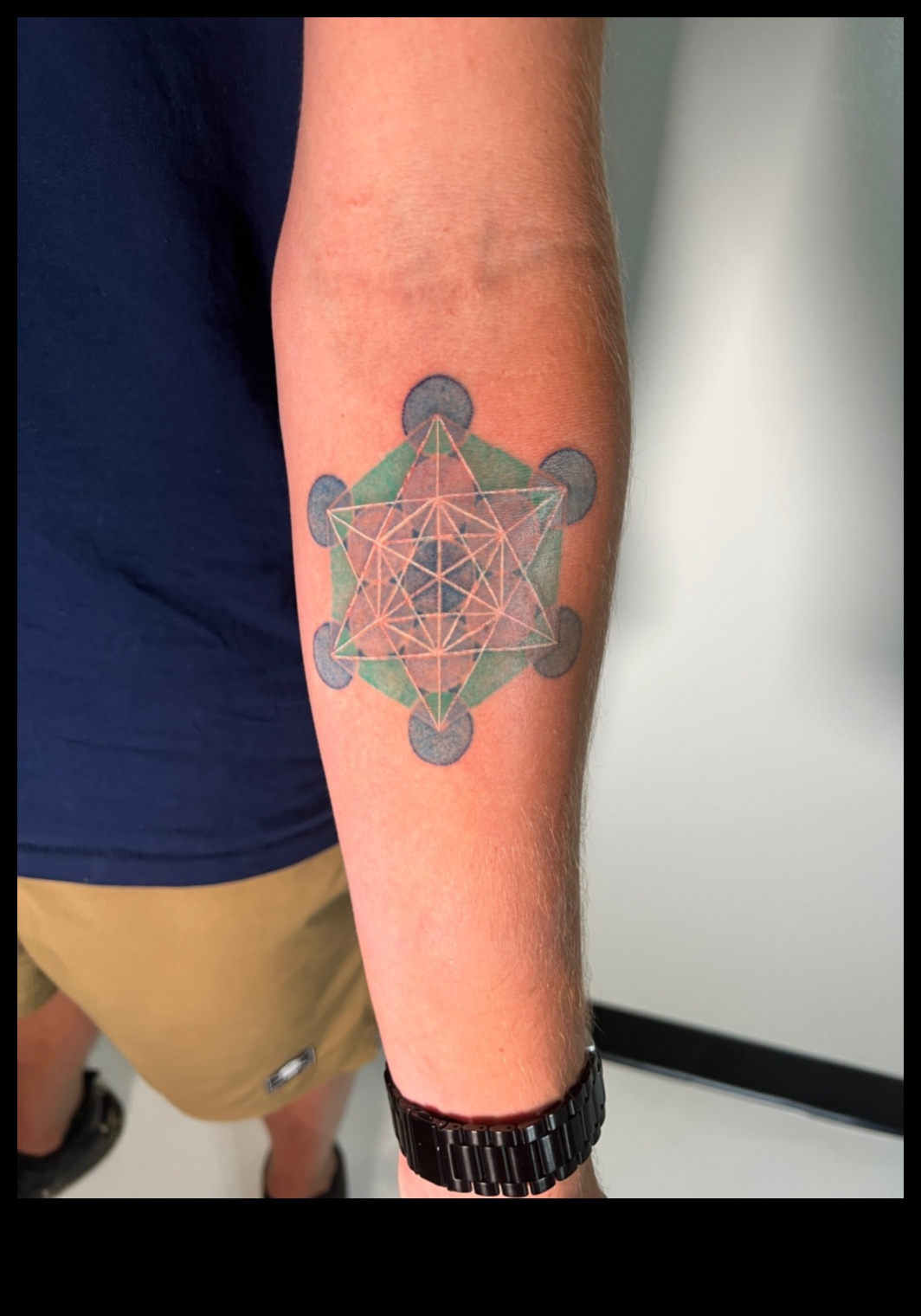 Emblēmas elegance: simbolisko tetovējumu hroniku atšķetināšana