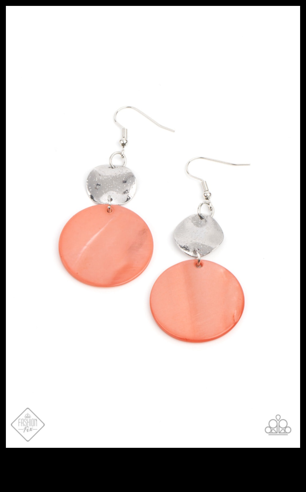 Bagātīgā oāze: ienirstiet greznībā ar mūsu oāzes iedvesmotajiem auskariem