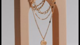 Izsmalcināta vienkāršība: minimālisma juvelierizstrādājumu paziņojumi