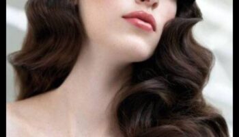 Mūžīga elegance: vintage brunešu frizūras klasiskai pievilcībai