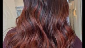 Vara spēks: izbaudiet kārdinošas kastaņbrūnas frizūras